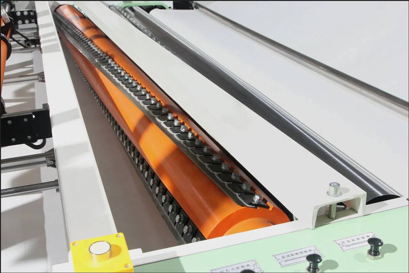 Linea di produzione automatica di rotolo igienico / asciugamano da cucina 2