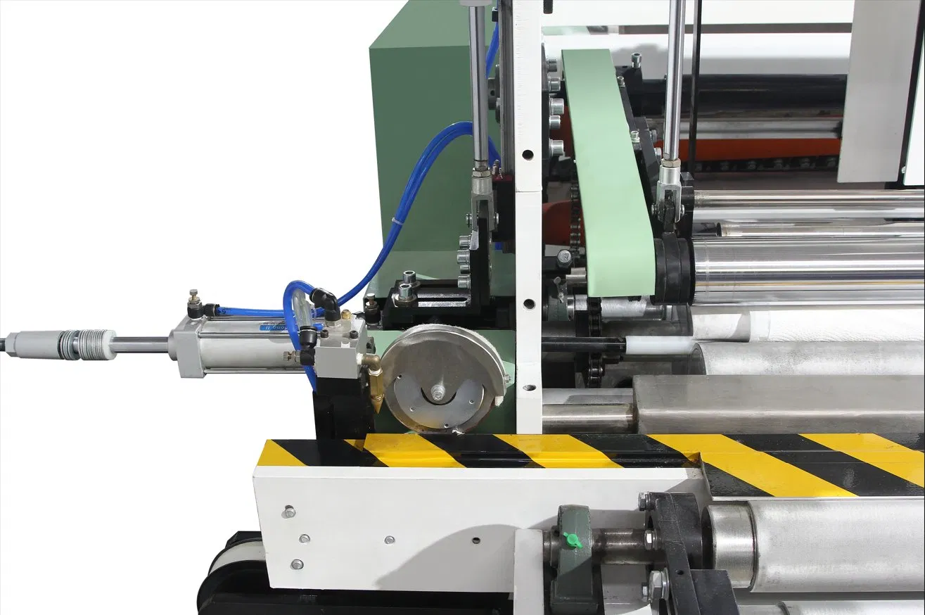 Linea di produzione automatica di rotolo igienico / asciugamano da cucina 3